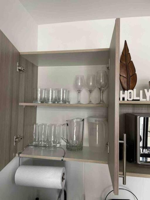 Lovely 1 Bedroom Unit With Free Parking Modra Zone 4 Guatemala Dış mekan fotoğraf