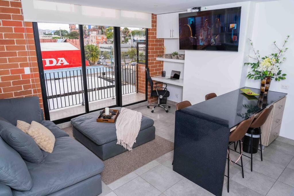 Lovely 1 Bedroom Unit With Free Parking Modra Zone 4 Guatemala Dış mekan fotoğraf