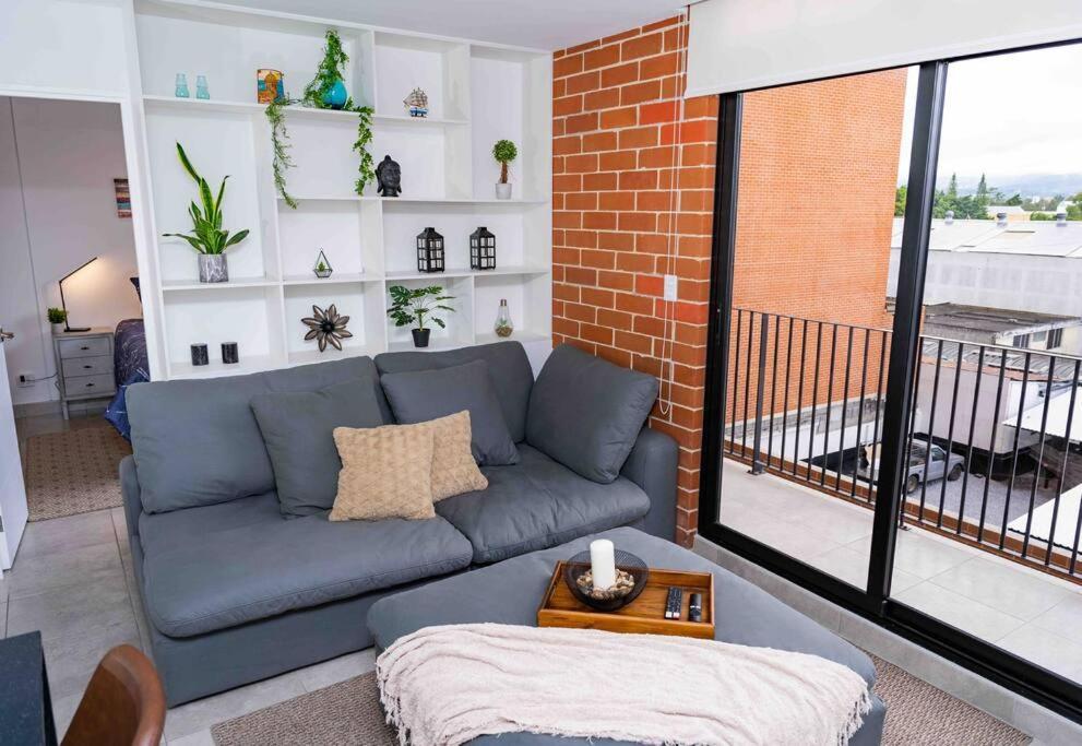 Lovely 1 Bedroom Unit With Free Parking Modra Zone 4 Guatemala Dış mekan fotoğraf